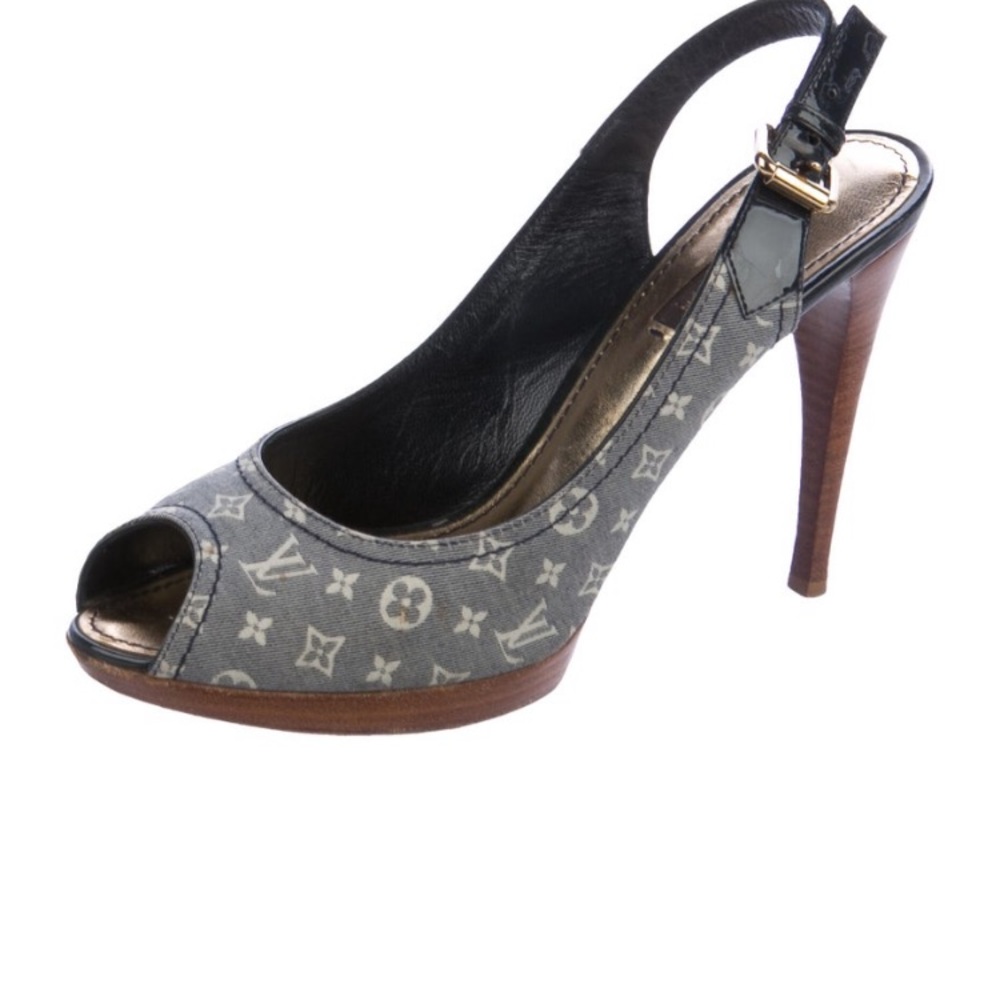 Louis Vuitton Heals - Picture 2 of 5